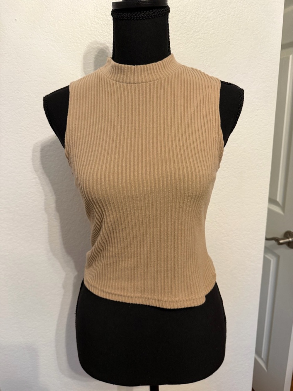 Women's Ribbed Mock Neck Tank Top in Camel